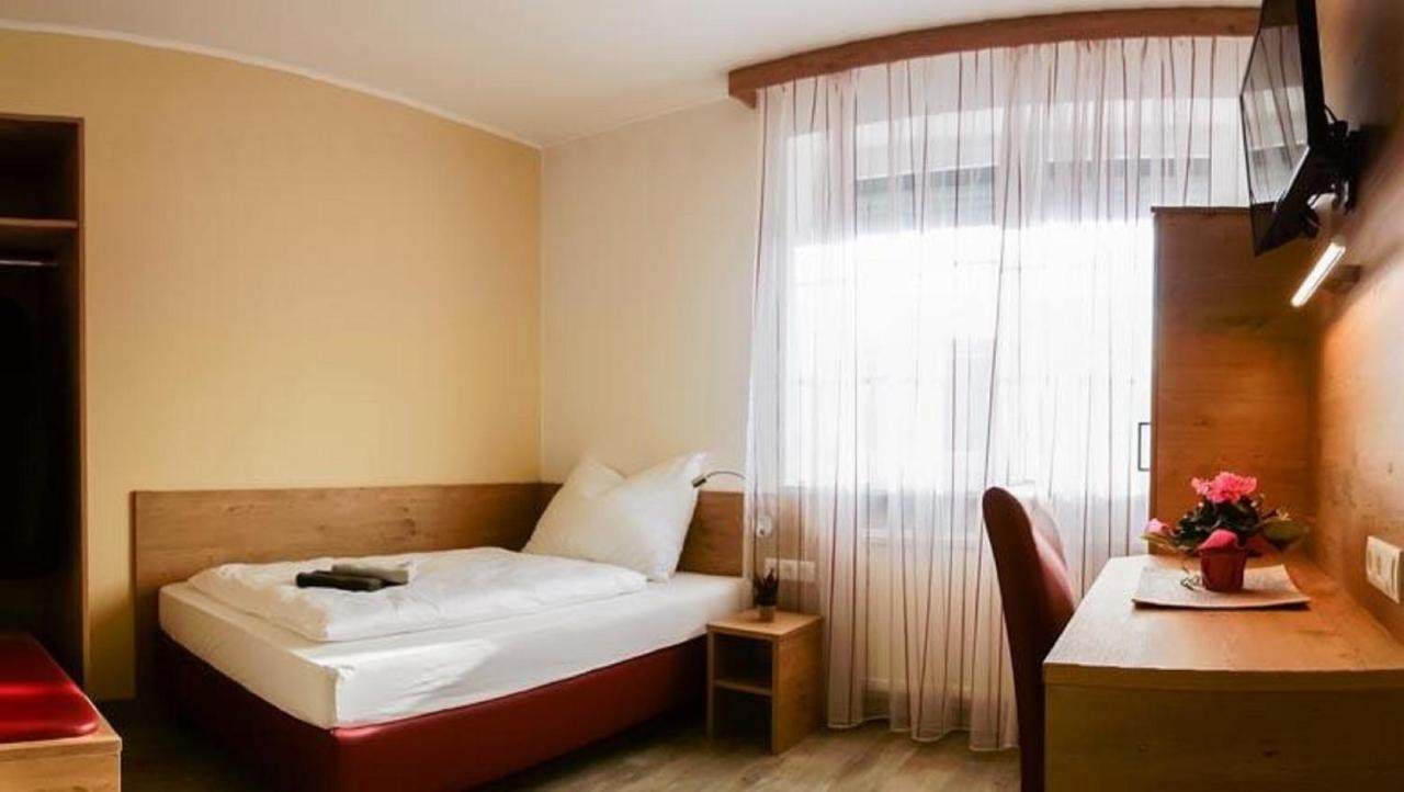 Bauers Gaestehaus Obersiebenbrunn Luaran gambar