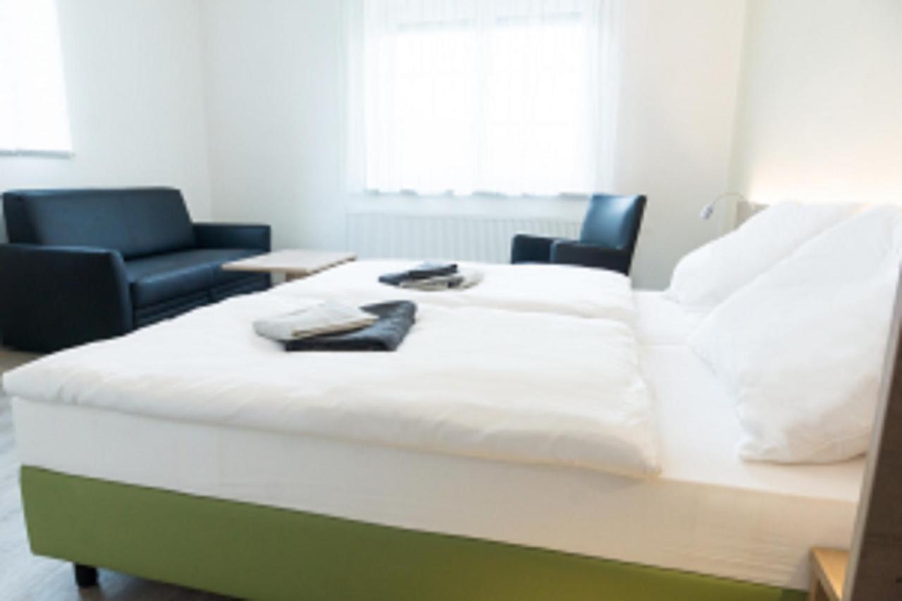 Bauers Gaestehaus Obersiebenbrunn Luaran gambar